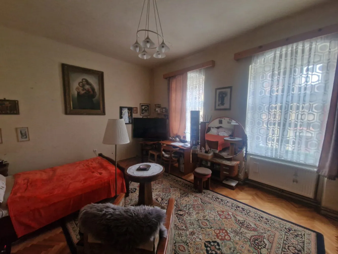 Apartament 3 camere de vânzare, 85 mp utili, zona Centrul Istoric – Sibiu