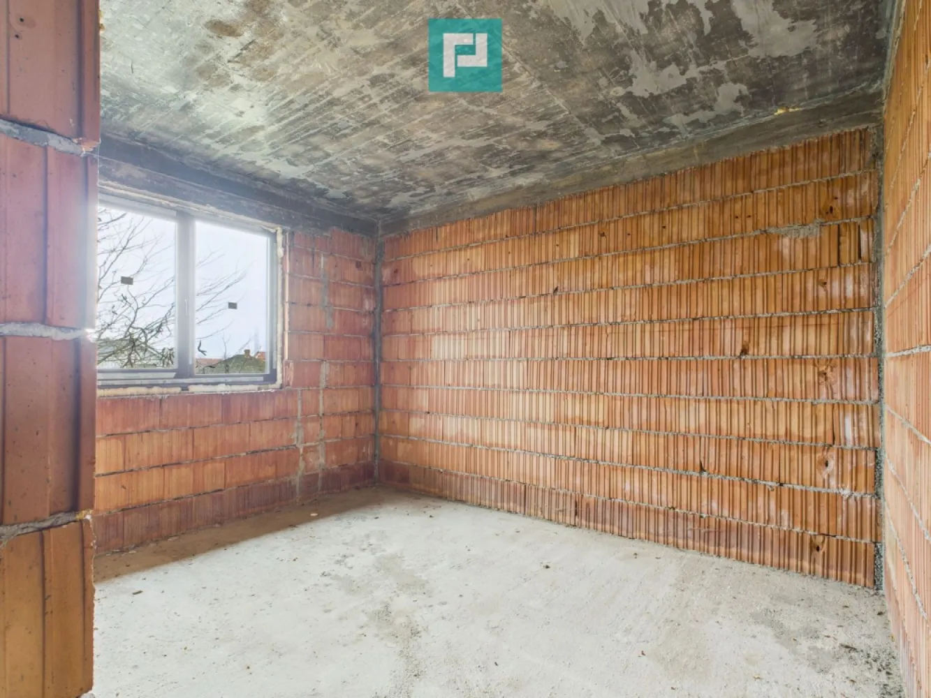 Duplex solid 120 mp, intimitate și calm in Chisoda