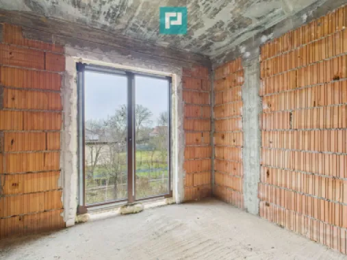 Duplex confortabil și retras în Chisoda