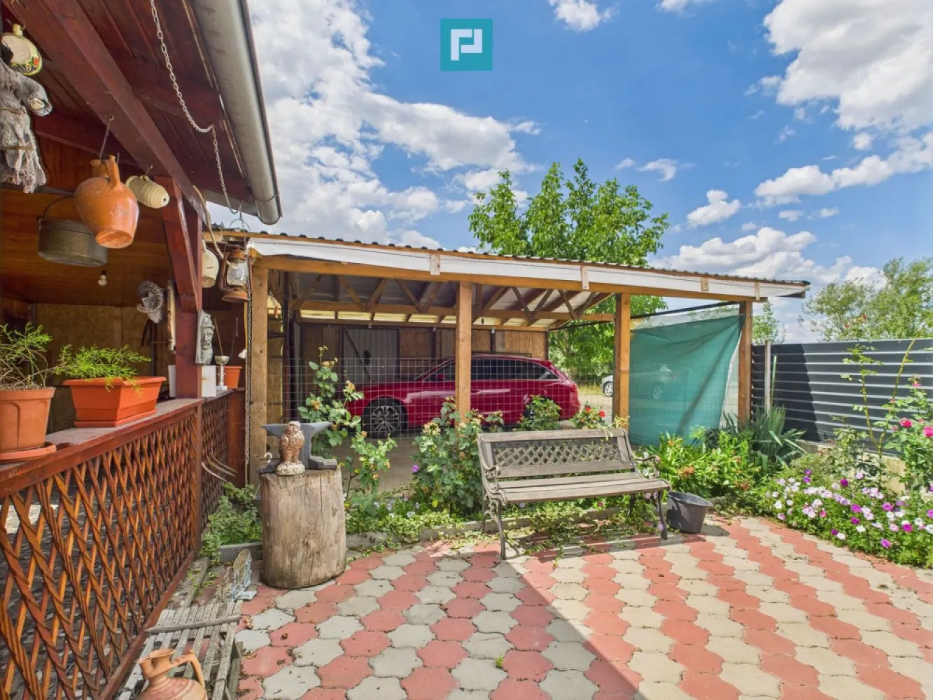 Casă spațioasă cu grădină în Topolovățu Mare