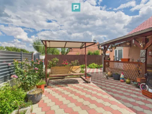 Casă spațioasă cu grădină în Topolovățu Mare