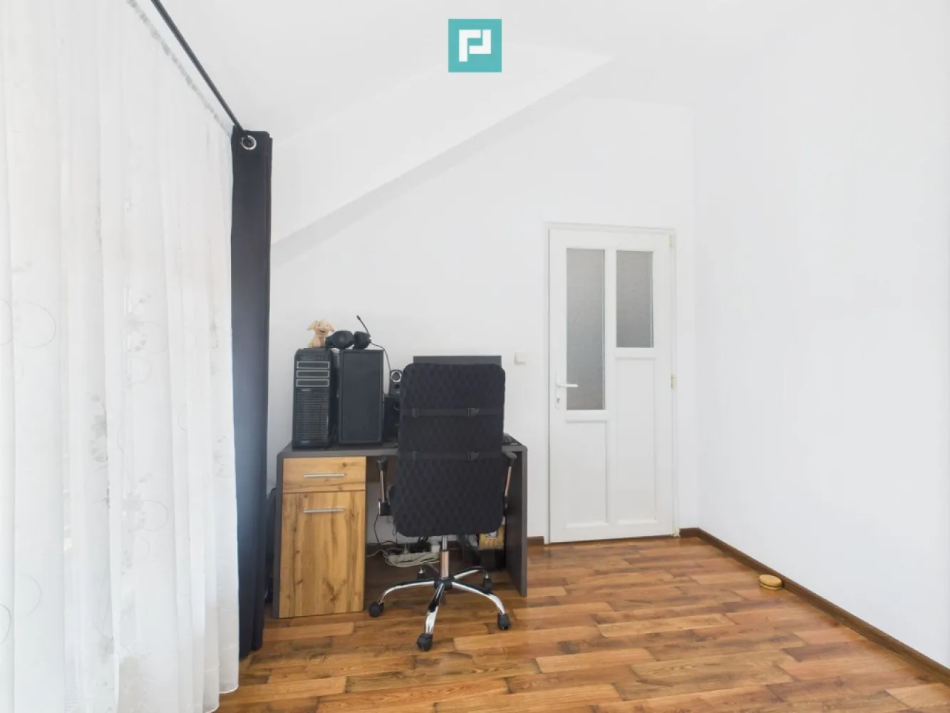 Apartament deosebit cu 3 camere , zona Fratelia