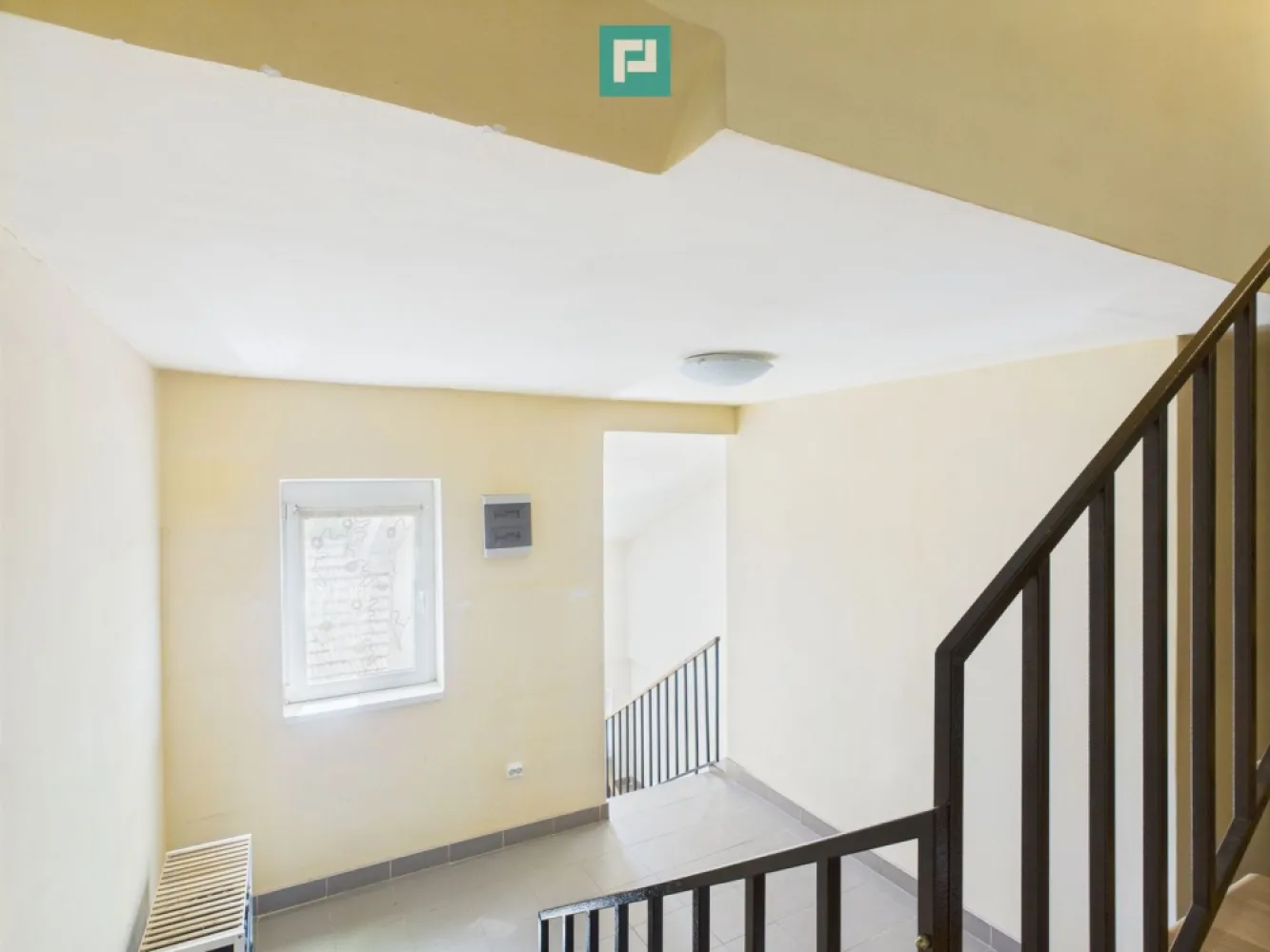 Apartament deosebit cu 3 camere , zona Fratelia