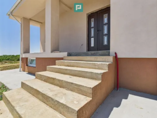 Casă individuală pe parter, Pișchia