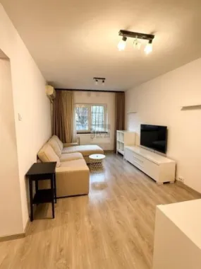 Apartament 3 camere | 64 mp | Zonă liniștită, excelent conectată