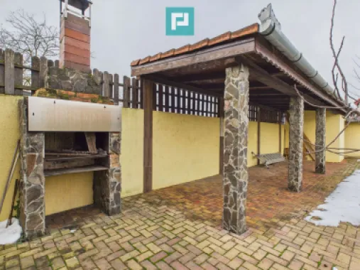 Vilă elegantă cu etaj în Zădăreni