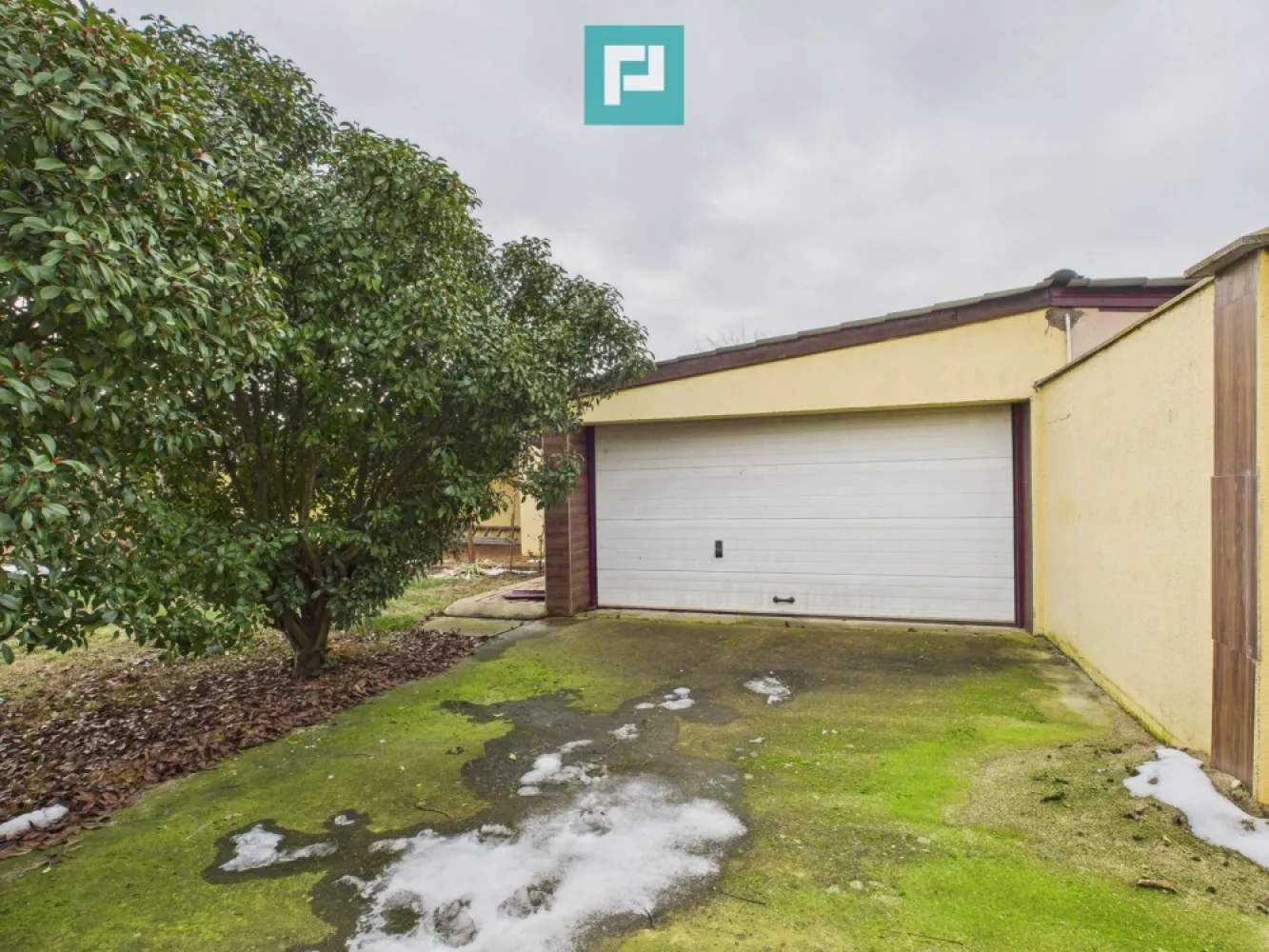 Vilă elegantă cu etaj în Zădăreni