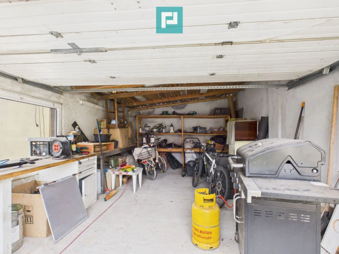 Vilă elegantă cu etaj în Zădăreni