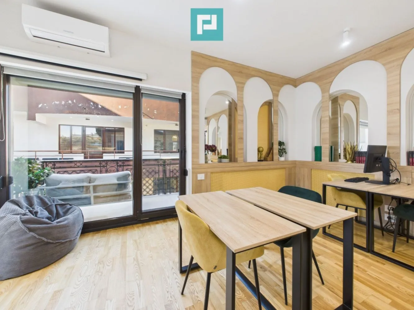 Birou premium all inclusive – Aviației