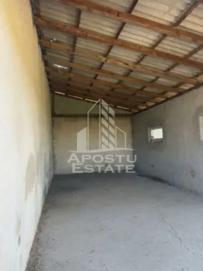 Casa de vanzare in Sandra, 5755 mp, teren, acoperis nou