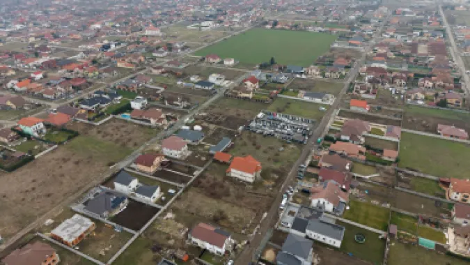 Teren intravilan de 925 mp în Vladimirescu