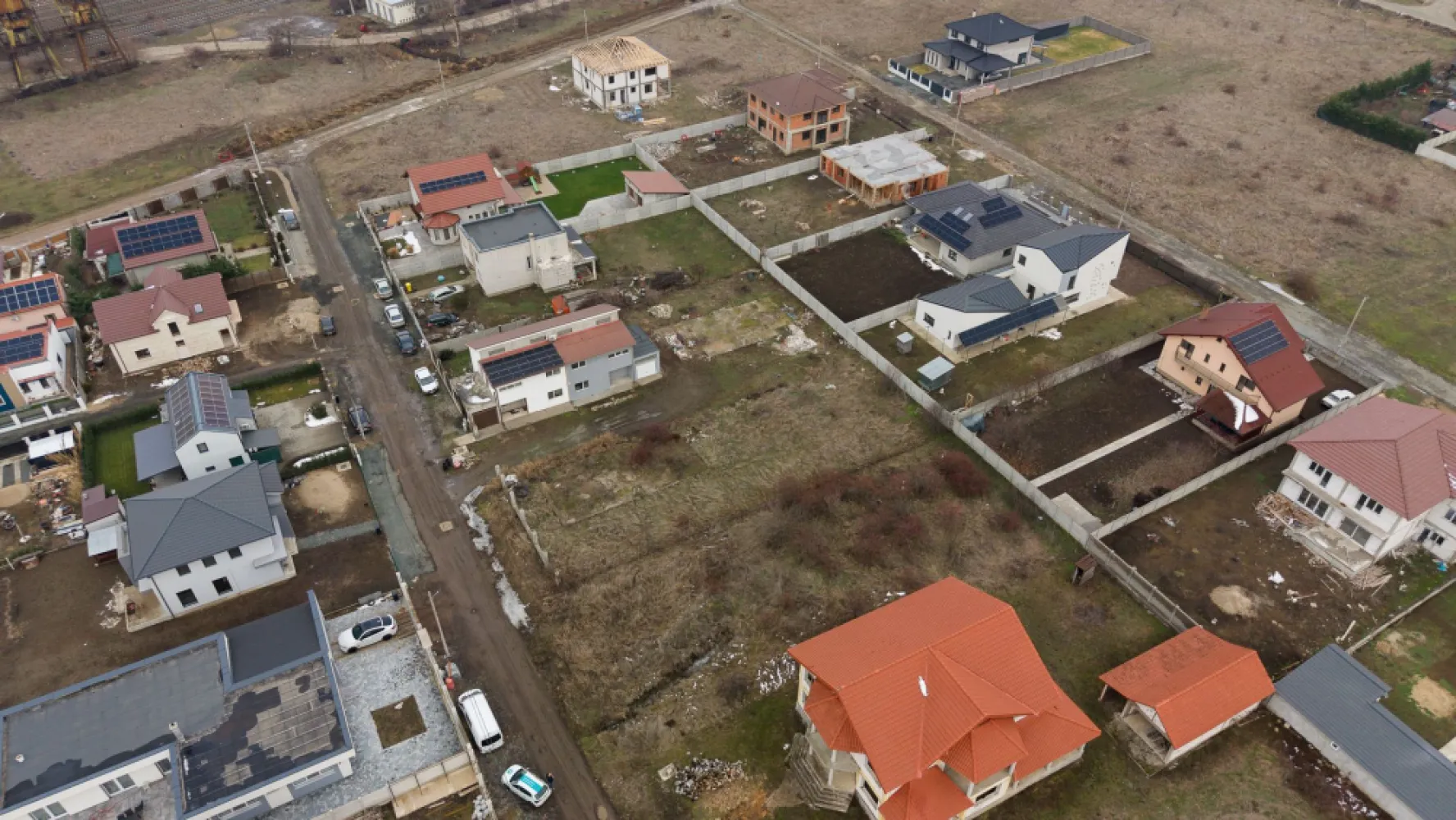 Teren intravilan de 925 mp în Vladimirescu