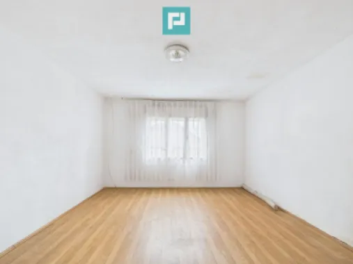 Casă modernă P+1, cu magazin, lângă orașul Sebiș