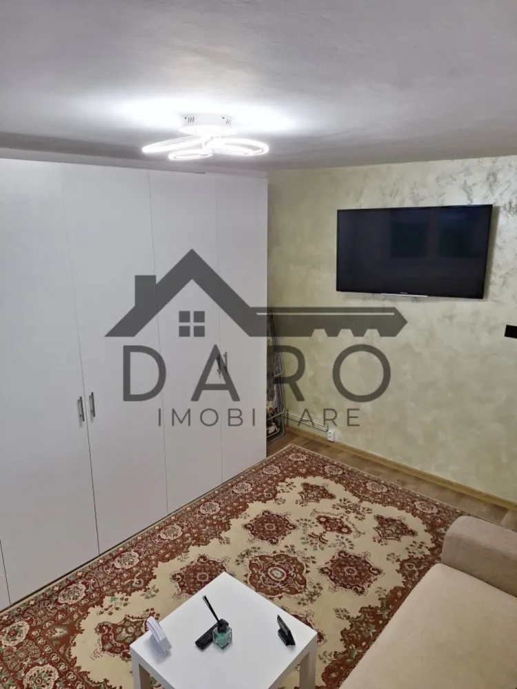 Închiriez garsoniera confort 1,Tudor, parter, strada Viitorului. - Închiriez garsonieră confort 1, parter, amenajată, mobilata si utilata modern.
Confortul termic este asigurat de o centrală termica si termopan.
Suprafata utilă este de 30 mp. oferindu-ti un spatiu confortabil
Tel.0.***************.2