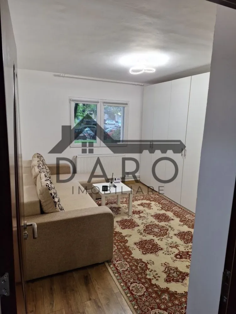 Închiriez garsoniera confort 1,Tudor, parter, strada Viitorului. - Închiriez garsonieră confort 1, parter, amenajată, mobilata si utilata modern.
Confortul termic este asigurat de o centrală termica si termopan.
Suprafata utilă este de 30 mp. oferindu-ti un spatiu confortabil
Tel.0.***************.2