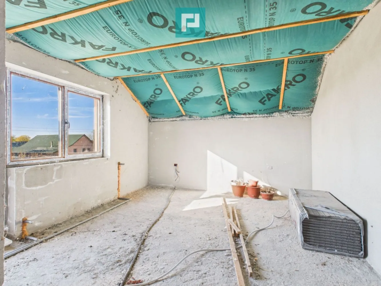 Proprietate impresionantă în Nădab