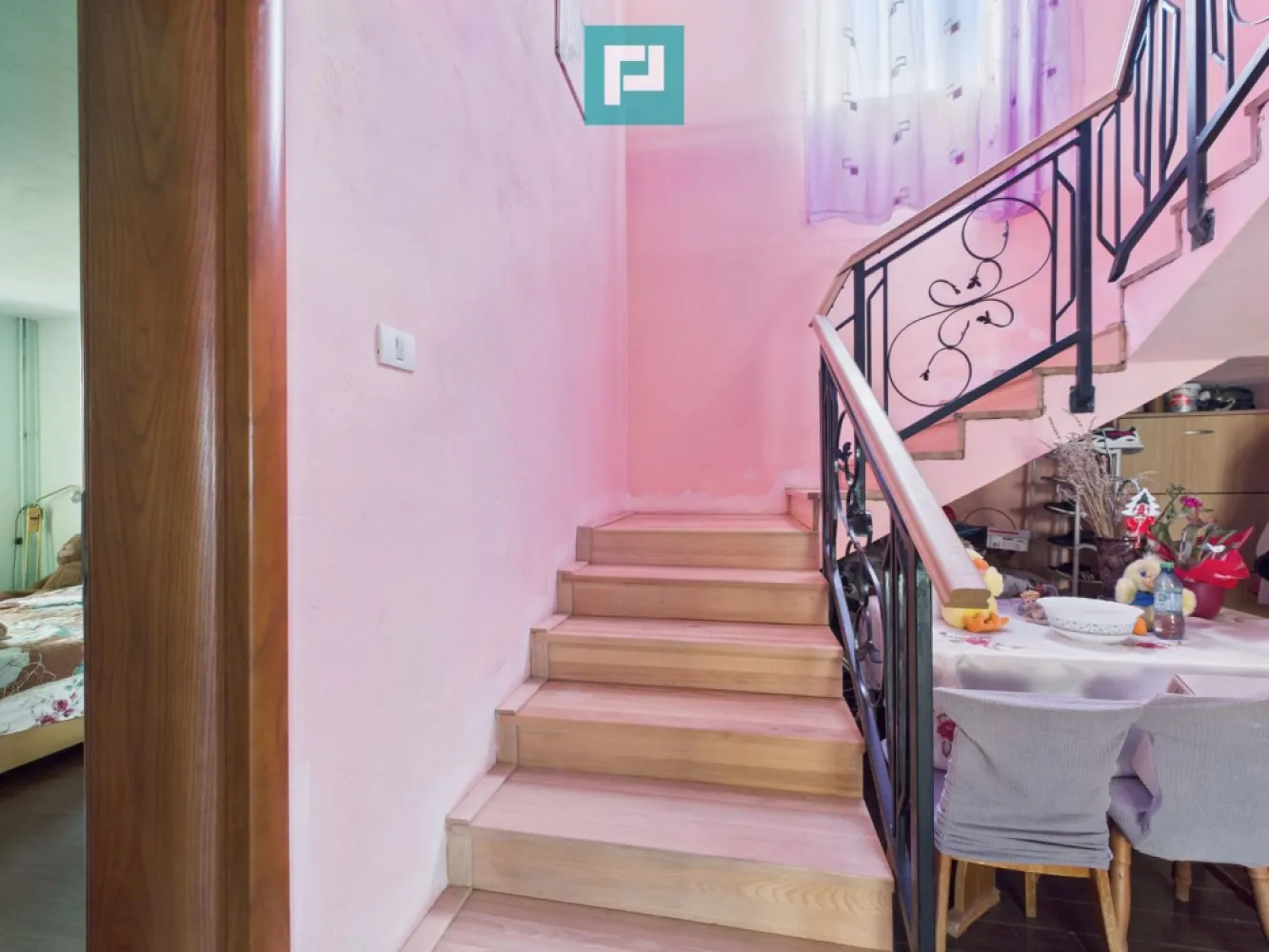 Casă individuală în Săcălaz - 2063 mp teren