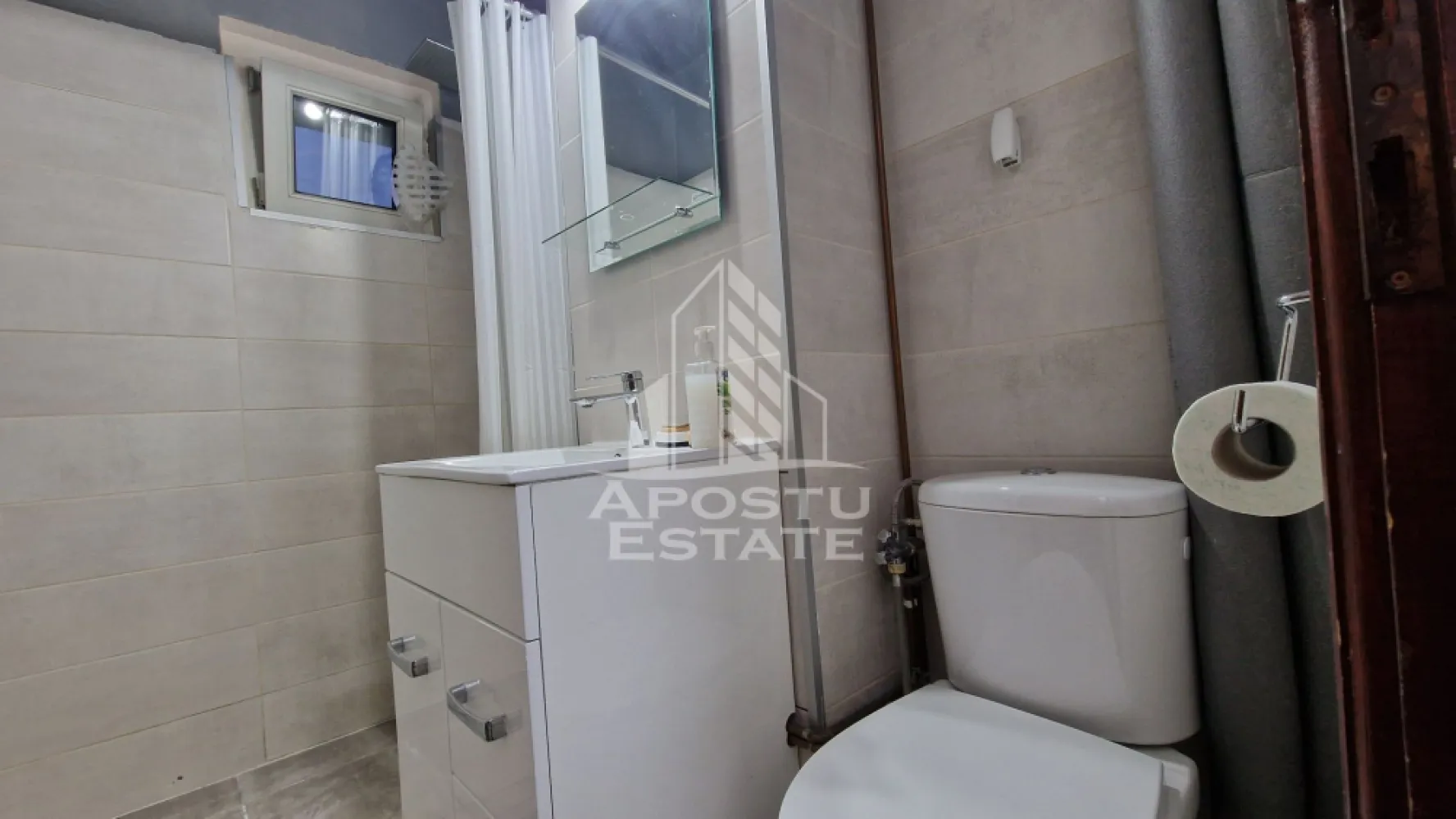 Apartament cu 2 camere, centrala proprie, zona Take Ionescu