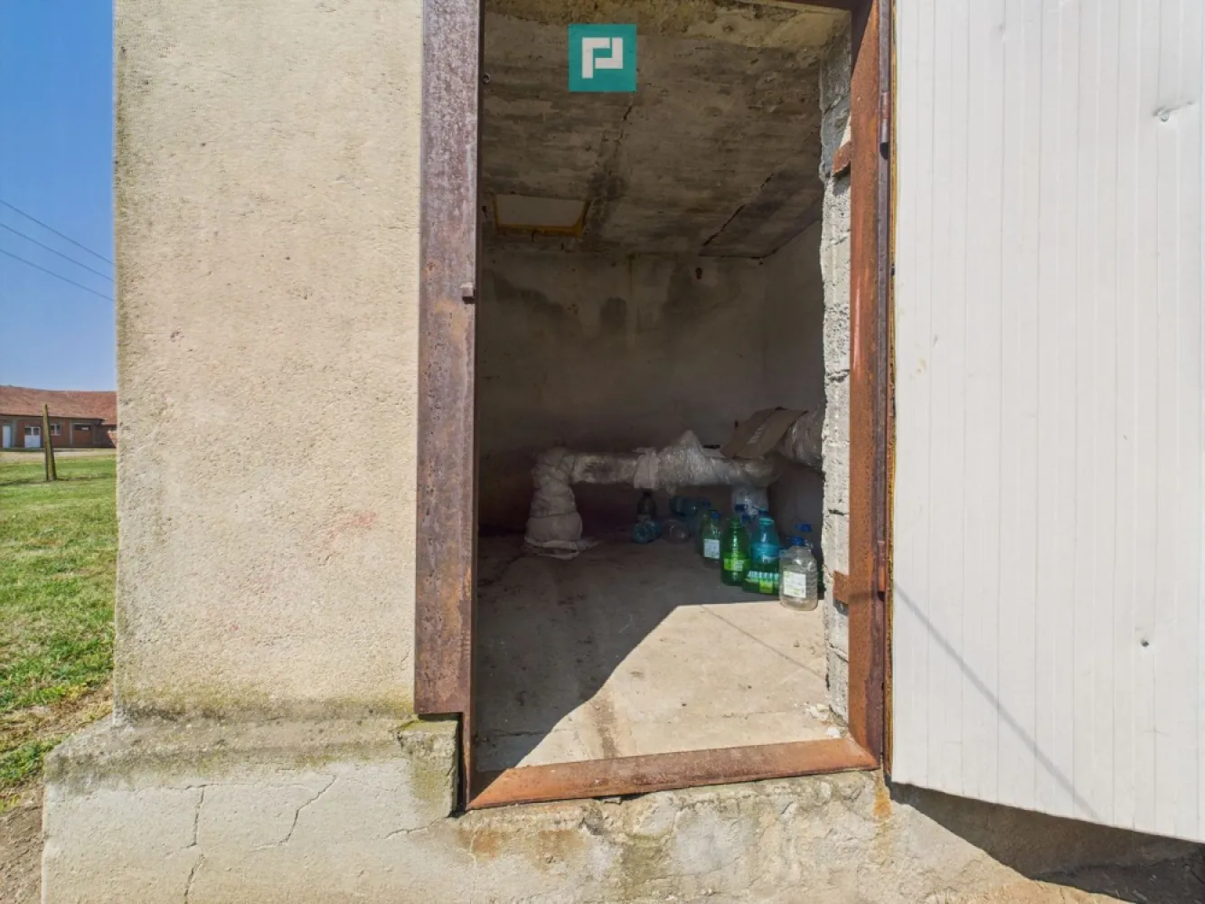 Complex industrial cu hale și teren în Orțișoara