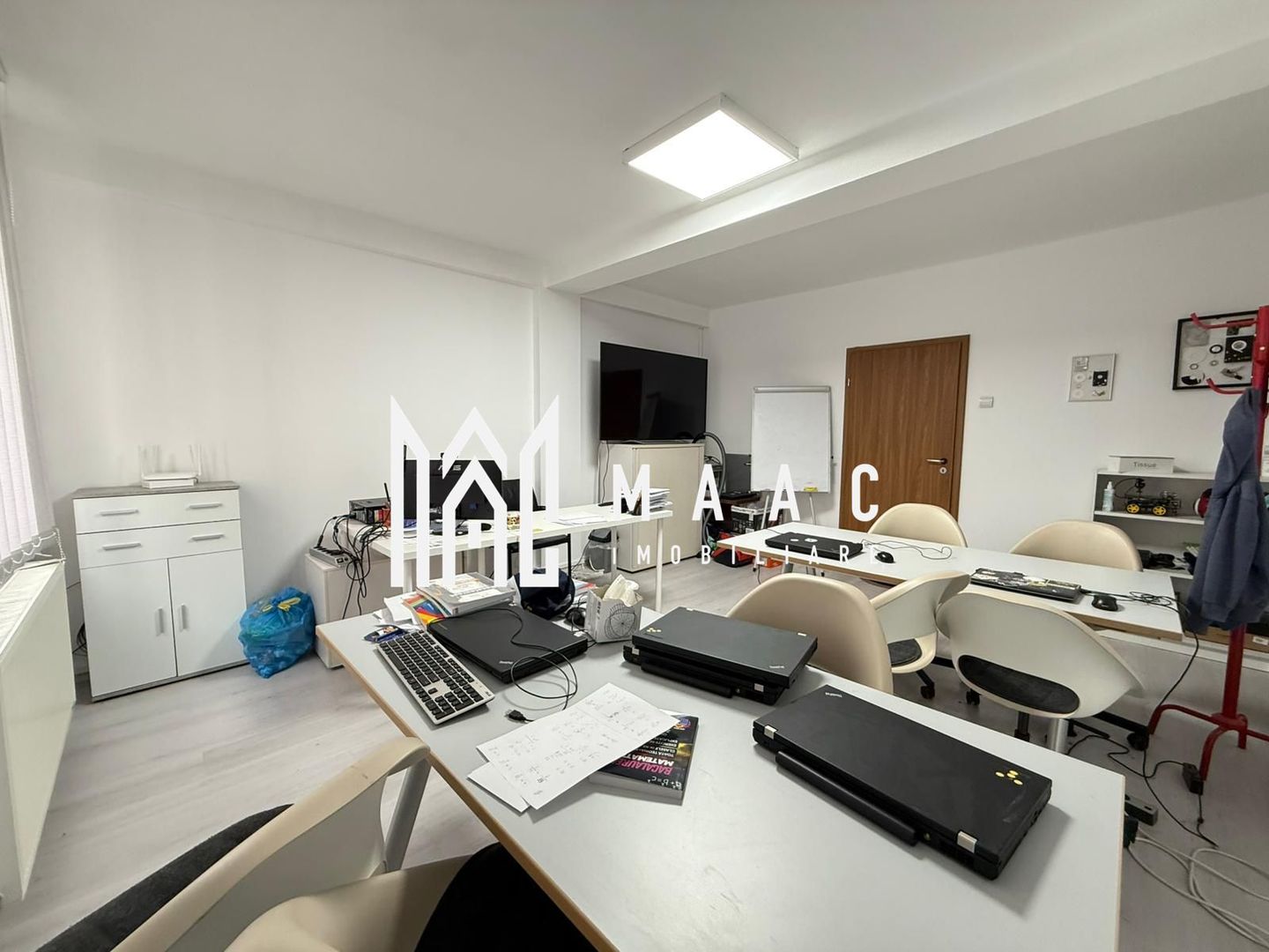Spatiu de Birouri |2 camere| 45 MPU | Strand