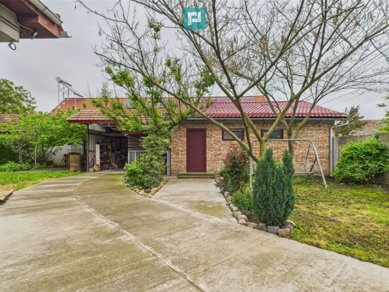 Casă Individuală cu spațiu comercial - Variaș