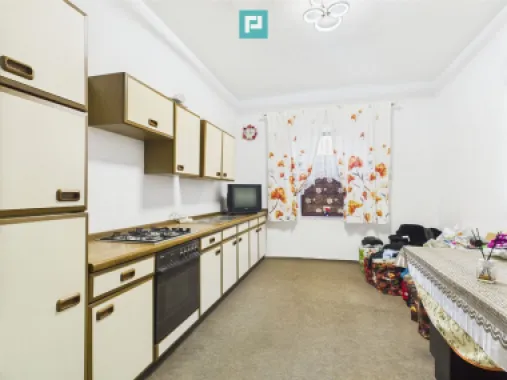 Casă Individuală cu spațiu comercial - Variaș