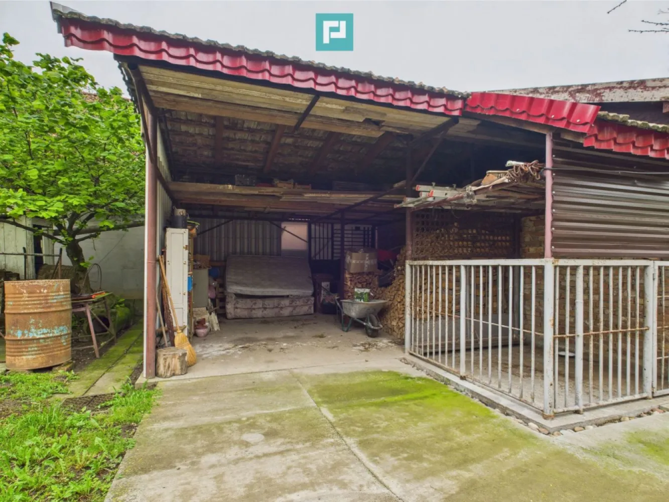 Casă Individuală cu spațiu comercial - Variaș