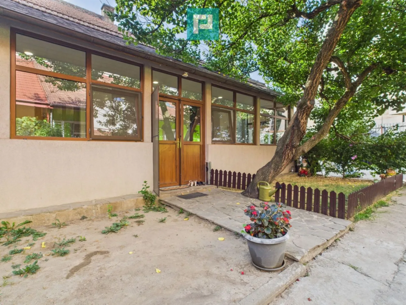 Apartament 3 camere la curte - Odobescu