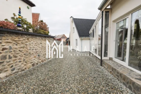 2 Case | 8 Camere | Teren 1180 | Porumbacu de Sus