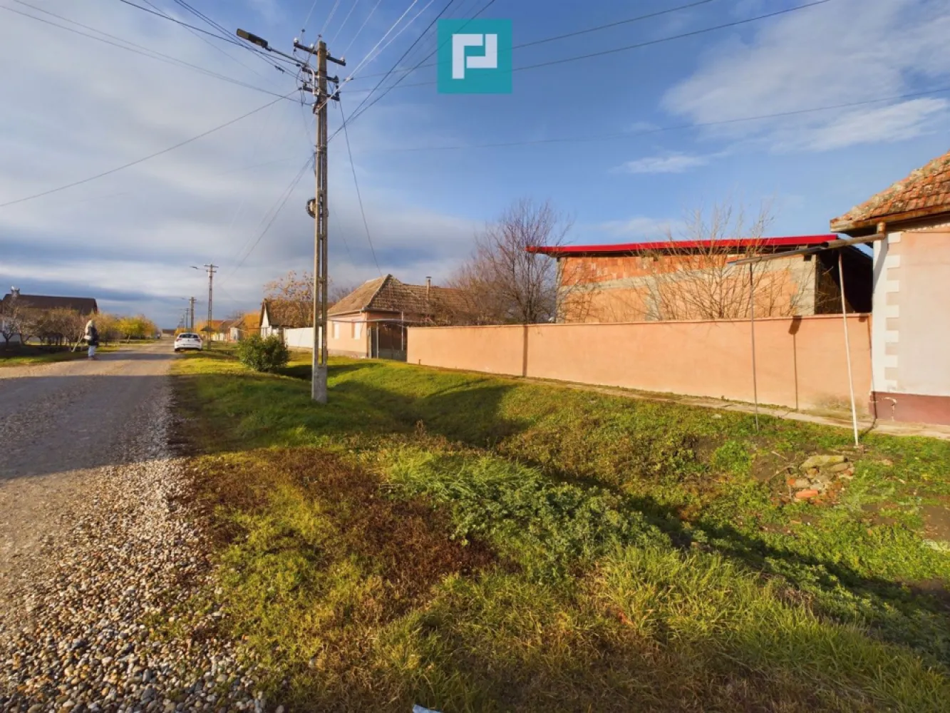 Casă cu teren generos, Turnu