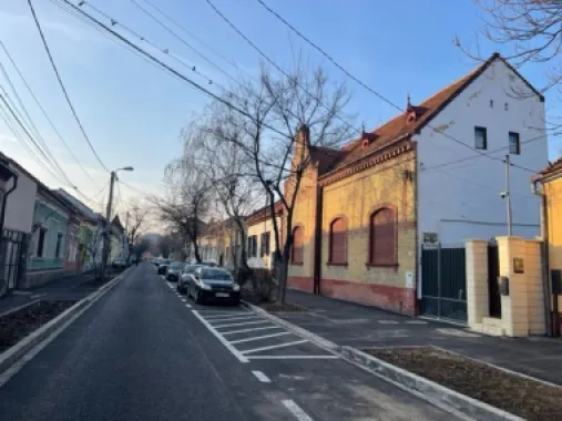 Casa de vanzare, ultracentral/ zona Parcului Bratianu- 370.000 eur neg