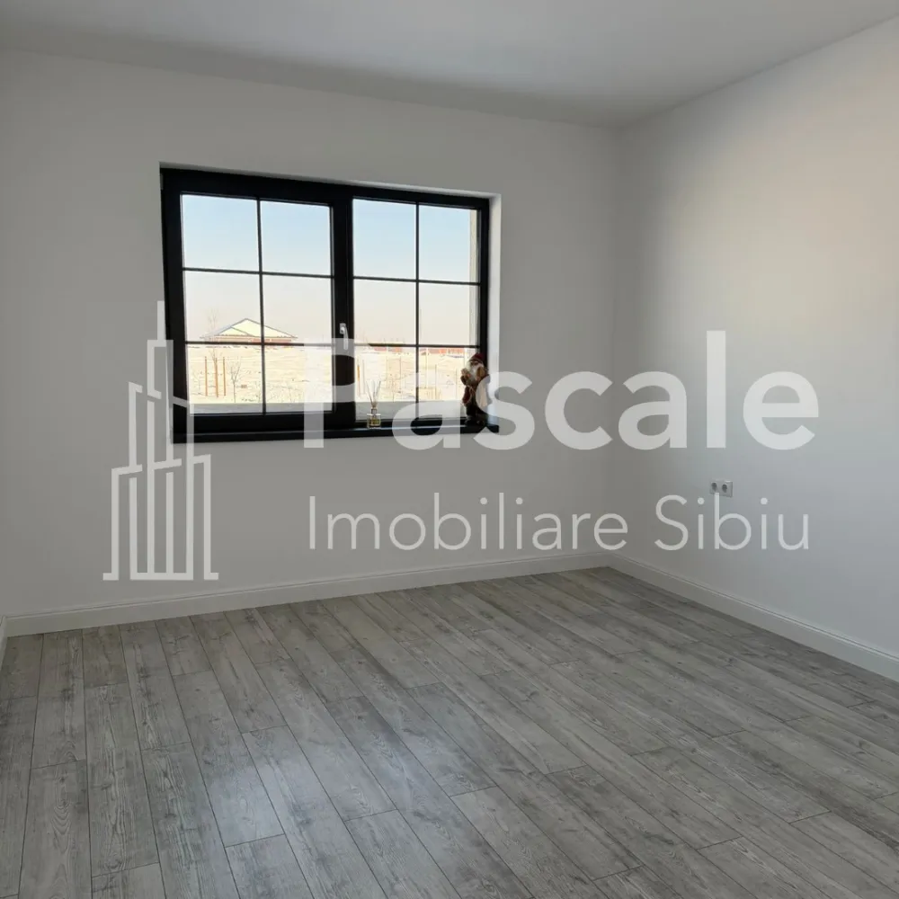 Duplex modern cu grădină – Valletta Lane, Șura Mică