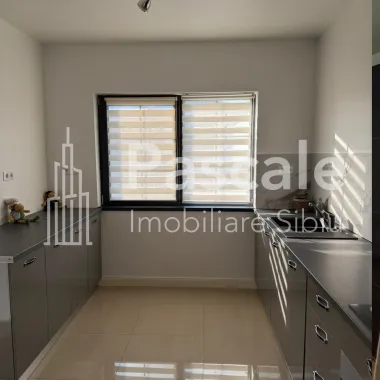 Duplex modern cu grădină – Valletta Lane, Șura Mică