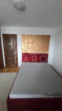 Închiriez apartament modern cu 3 camere, poziție centrala