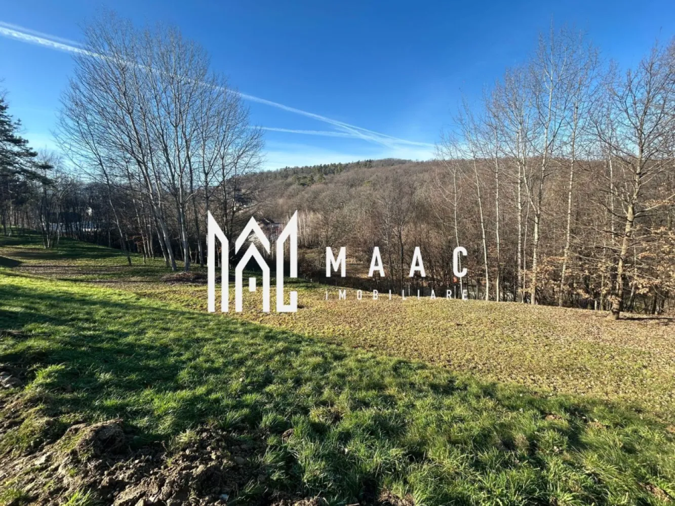 Teren Intravilan I 3.660 MPU I Cisnadioara - Vând teren deosebit în Cisnădioara, lângă Apfelhaus – 3.660 mp, deschidere la 2 străzi. Foarte usor de racordat la toate utilitatile, curentul langa teren, apa la 50 m de teren si restul utilitatilor la 150 m maxim langa Apfelhaus. Oportunitate rară! Se vinde un teren spectaculos, în suprafață de 3.660 mp, situat în localitatea Cisnădioara, într-o zonă exclusivistă, chiar lângă Apfelhaus. Proprietatea beneficiază de deschidere la două străzi, oferind acces facil și multiple posibilități de compartimentare sau dezvoltare. O parte a terenului este împădurită, creând un cadru natural de poveste, cu intimitate, liniște și peisaje deosebite. Caracteristici urbanistice: Certificat de urbanism pentru casă unifamilială si colective mici. Regim de înălțime: S + P + E/M CUT 0,9 POT 25% Terenul este ideal pentru construirea unei locuințe premium, a unei case de vacanță sau pentru investiție într-o zonă în continuă dezvoltare și extrem de căutată. Pentru mai multe detalii si programarea unei vizionari va rugam sa specificati ID: CP2853457 }}