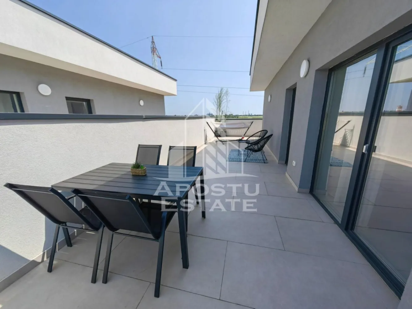 Apartament tip penthouse,nou,terasa 60 mp,Mehala