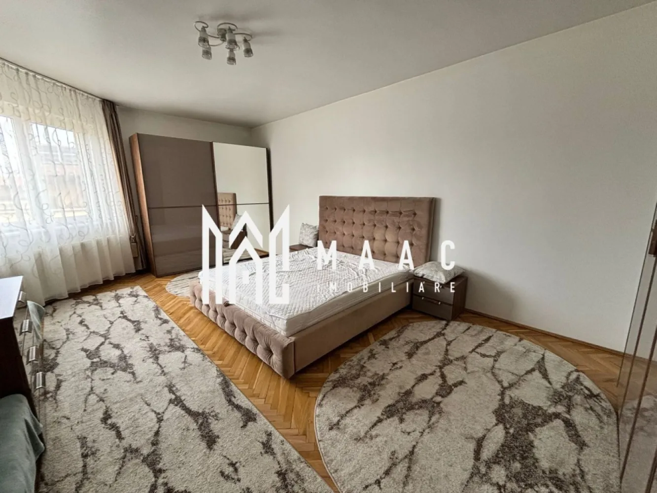 Apartament 4 camere | Curte 400 MP | 180 MPU | Terezian