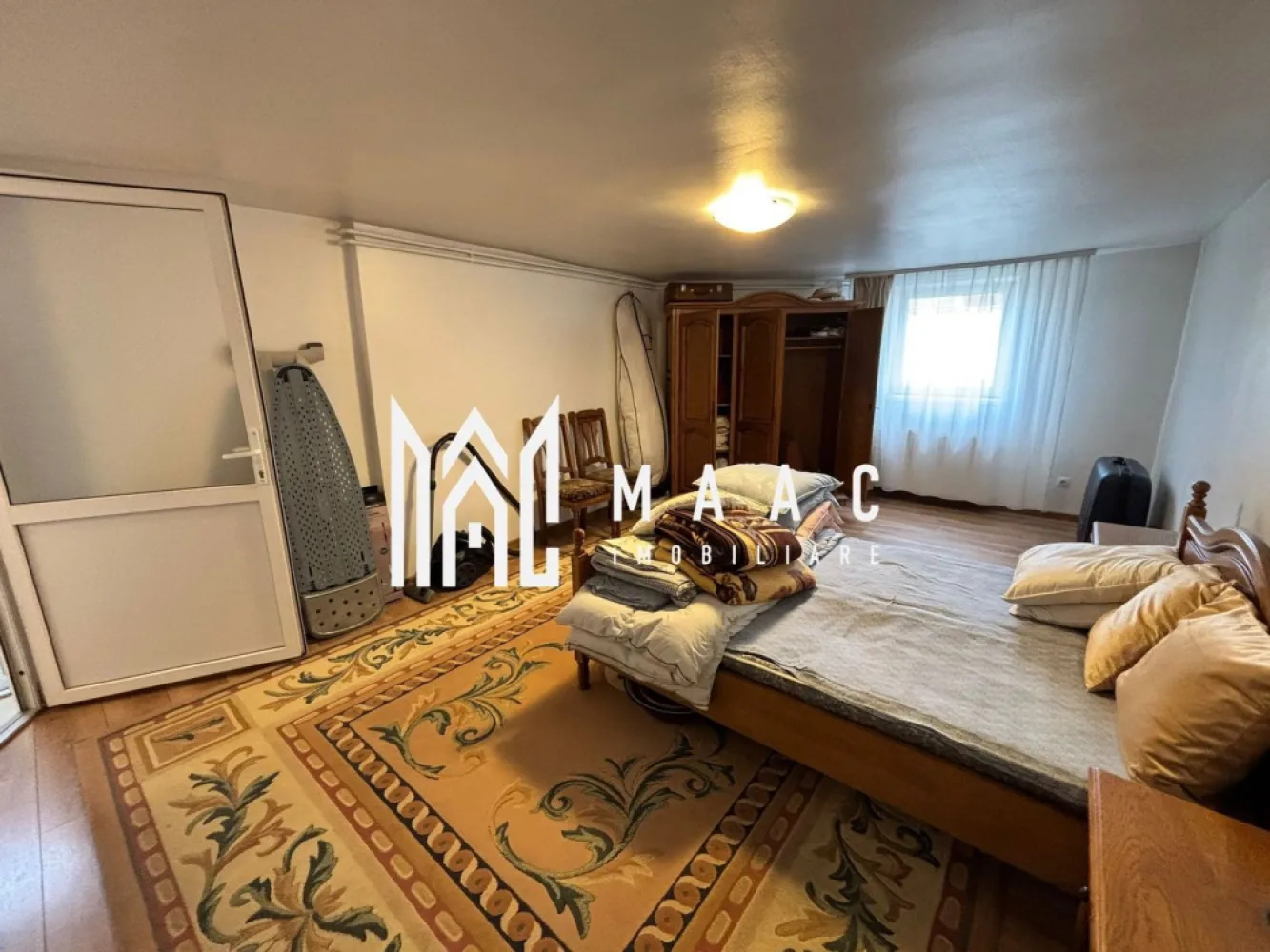 Apartament 4 camere | Curte 400 MP | 180 MPU | Terezian