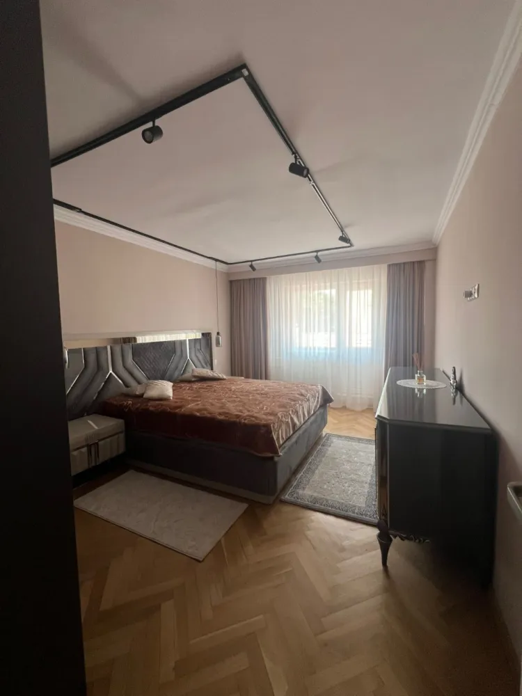Apartament cu Vedere spre parcul Sub arini – Complet mobilat si utilat – Sibiu