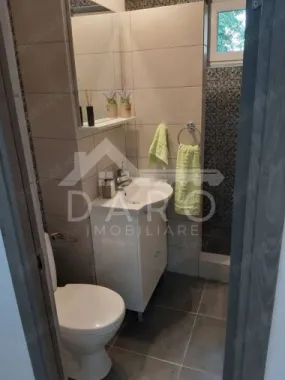 Apartament spațios 3 camere, zona centrala , Poli 2