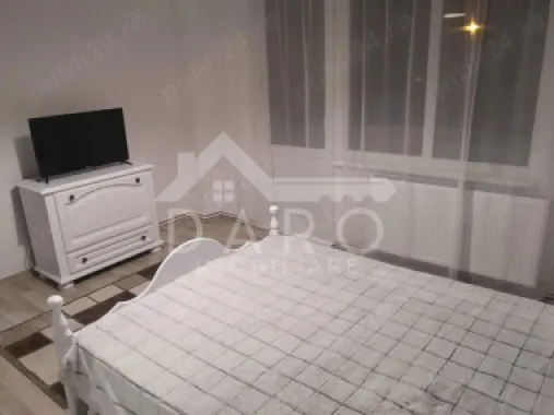Apartament spațios 3 camere, zona centrala , Poli 2