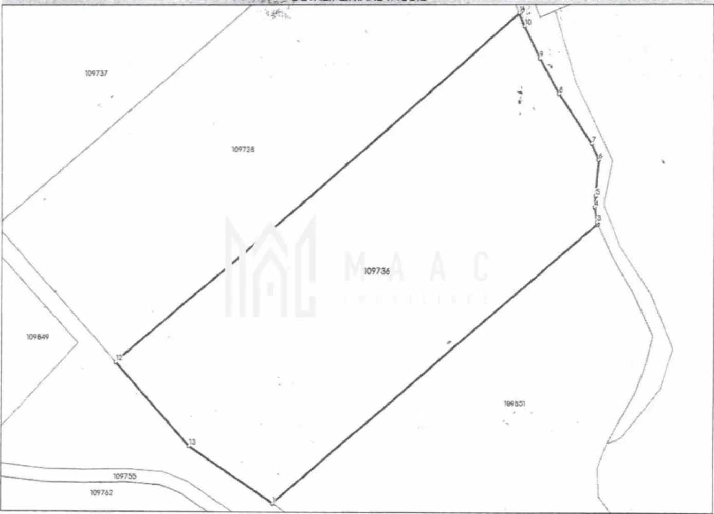 Teren industrial I 37200 mp Parcelabil I Acces la DJ I Agnita - MAAC Imobiliare promovează spre vânzare un teren industrial amplasat la periferia orașului Agnita – o oportunitate solidă pentru investitori și dezvoltatori. Caracteristici teren: - Suprafață totală: 37.253 mp - Împărțit în 4 parcele de aprox. 9.200 mp fiecare, cu amprentă dreptunghiulară - Destinație: industrial / construcții - Front stradal la DJ: aprox. 40 m liniari - Drum forestier pe lungimea parcelelor, ce poate fi dezvoltat ca drum de acces pentru fiecare parcelă - Lucrări de îndreptare și prospectare efectuate - Fără construcții existente – teren liber, pregătit pentru dezvoltare Avantaje investiționale: - Suprafață generoasă, potrivită pentru proiecte industriale de amploare - Posibilitate de parcelare și dezvoltare etapizată - Acces direct la drum județean și drum secundar - Poziționare strategică, ideală pentru activități de producție, logistică sau comerț - Potențial ridicat de creștere a valorii prin dezvoltarea zonei Această proprietate reprezintă o investiție de anvergură, cu perspectivă pe termen lung, destinată profesioniștilor și investitorilor care urmăresc proiecte industriale sau economice solide. Pentru mai multe detalii, contactați echipa MAAC Imobiliare specificând ID CP2853204. }}