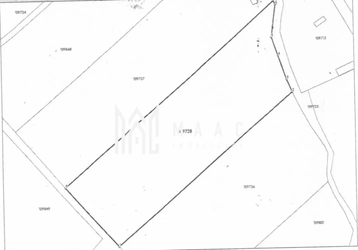 Teren industrial I 37200 mp Parcelabil I Acces la DJ I Agnita - MAAC Imobiliare promovează spre vânzare un teren industrial amplasat la periferia orașului Agnita – o oportunitate solidă pentru investitori și dezvoltatori. Caracteristici teren: - Suprafață totală: 37.253 mp - Împărțit în 4 parcele de aprox. 9.200 mp fiecare, cu amprentă dreptunghiulară - Destinație: industrial / construcții - Front stradal la DJ: aprox. 40 m liniari - Drum forestier pe lungimea parcelelor, ce poate fi dezvoltat ca drum de acces pentru fiecare parcelă - Lucrări de îndreptare și prospectare efectuate - Fără construcții existente – teren liber, pregătit pentru dezvoltare Avantaje investiționale: - Suprafață generoasă, potrivită pentru proiecte industriale de amploare - Posibilitate de parcelare și dezvoltare etapizată - Acces direct la drum județean și drum secundar - Poziționare strategică, ideală pentru activități de producție, logistică sau comerț - Potențial ridicat de creștere a valorii prin dezvoltarea zonei Această proprietate reprezintă o investiție de anvergură, cu perspectivă pe termen lung, destinată profesioniștilor și investitorilor care urmăresc proiecte industriale sau economice solide. Pentru mai multe detalii, contactați echipa MAAC Imobiliare specificând ID CP2853204. }}