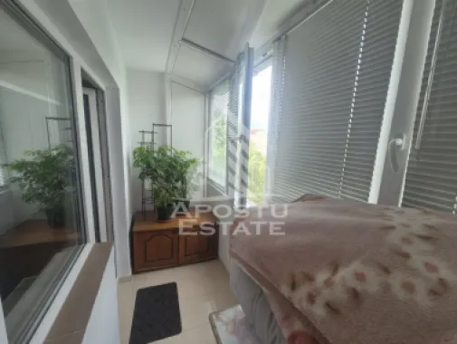 Apartament 2 camere, 54 mp, etaj 4/4, acoperiș nou
