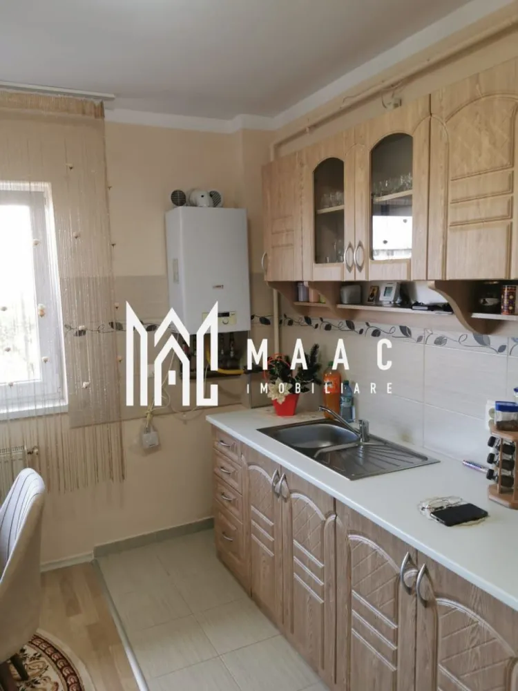 Apartament 1 cameră I Gușterița - MAAC Imobiliare vă prezintă spre vanzare o garsonieră modernă, proaspăt renovată în 2025, perfectă pentru o persoană sau un cuplu care își dorește confort și funcționalitate. Proprietatea se vinde complet mobilată și utilată, dispune de baie și bucătărie separate, precum și de o boxă ideală pentru depozitare suplimentară. Spațiul este luminos, primitor și pregătit pentru a fi locuit imediat. Pentru mai multe informații sau pentru a programa o vizionare, vă rog să menționați ID-ul proprietății: CP2820208. }}