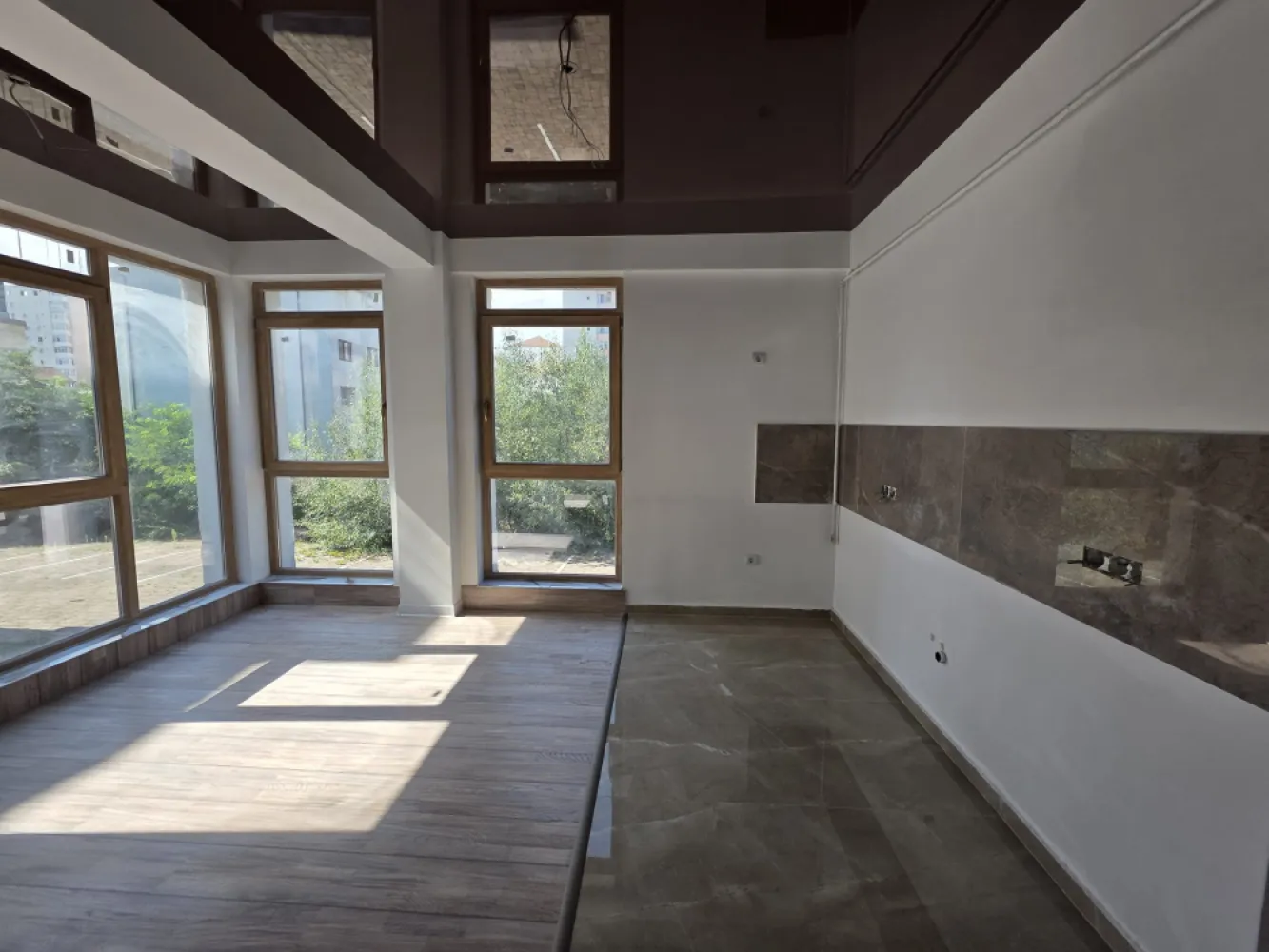 APARTAMENT 3 CAM INTABULAT -OFERTA UNICA - 1320€ MP UTIL, FINISAJE PREMIUM