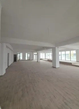 Spațiu comercial de închiriat 171MP UTIL-1000EURO- FINISAT – Str. DNA STANCA- Vad commercial