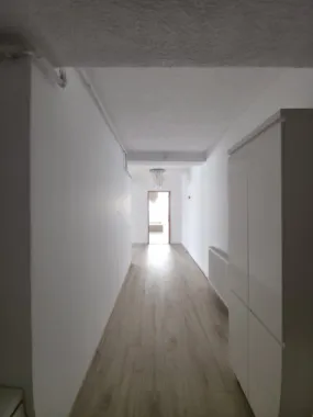 ✨ Penthouse exclusivist – 3 camere mobilat – gata de mutat – 160.000 € ✨