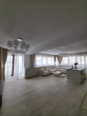 ✨ Penthouse exclusivist – 3 camere mobilat – gata de mutat – 160.000 € ✨