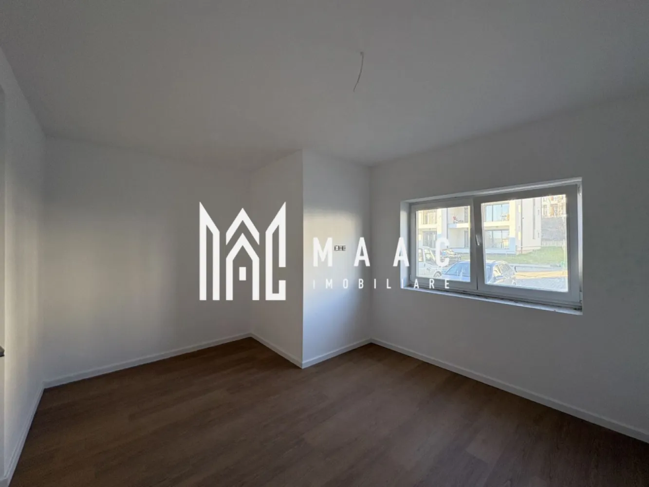 Apartament 3 camere I 2 Bai I Parcare inclusa I Zona vest